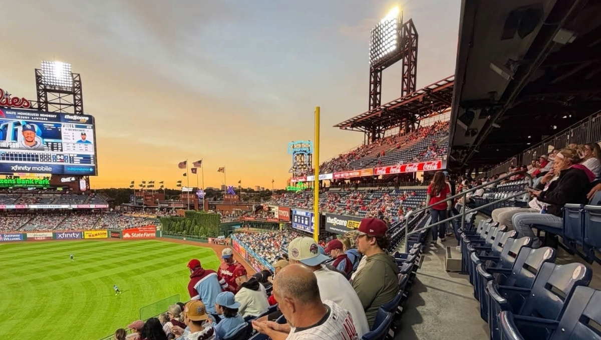 RJB teammates and their families together at the Phillies game